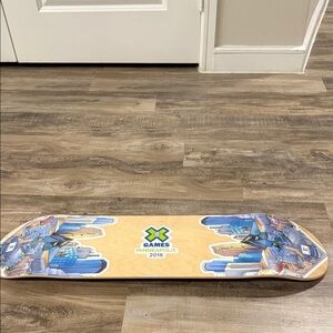 NWT Minneapolis 2018 Skateboard deck- Multicolor Minneapolis Skyline